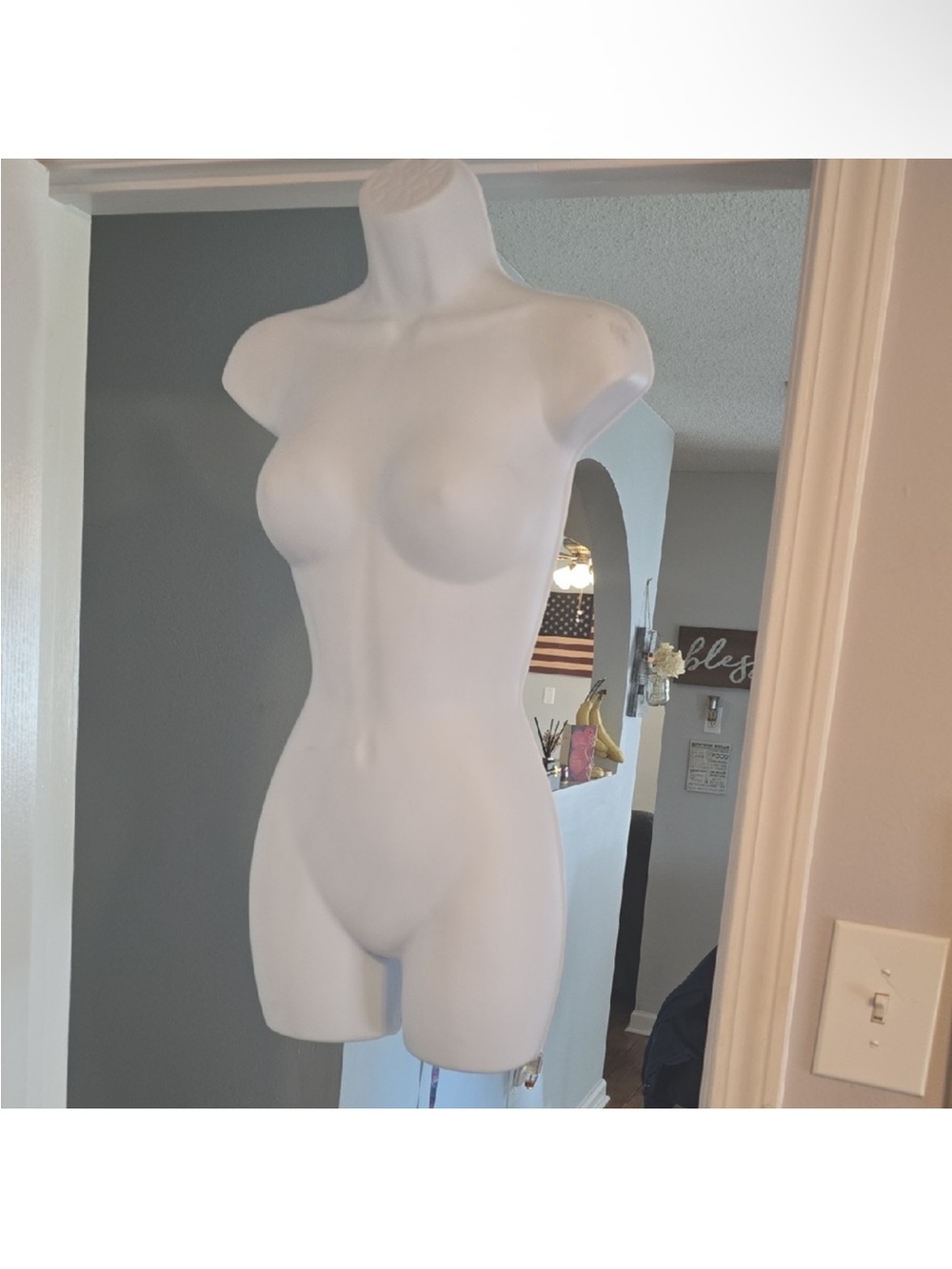 White Female Torso Display Mannequin for Apparel